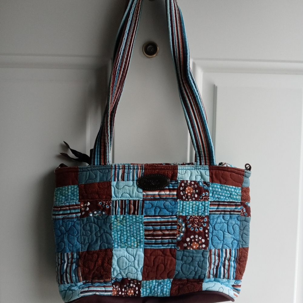 Shoulder purse. (Donna sharp)